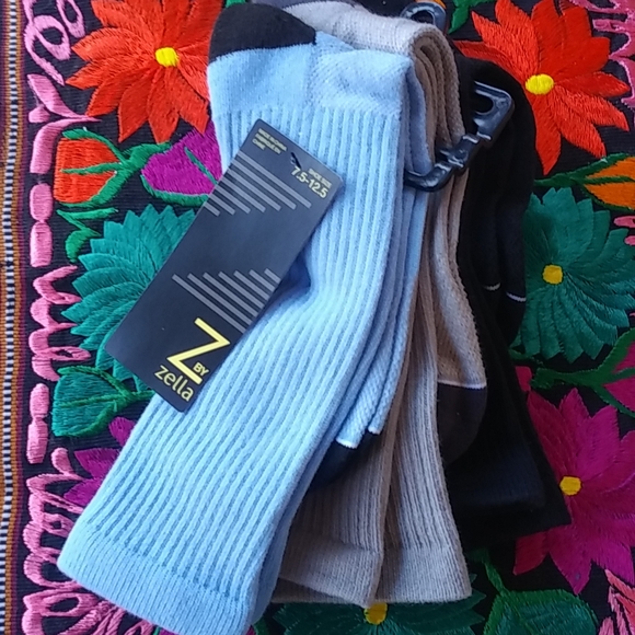 Zella Accessories Zella Socks Poshmark